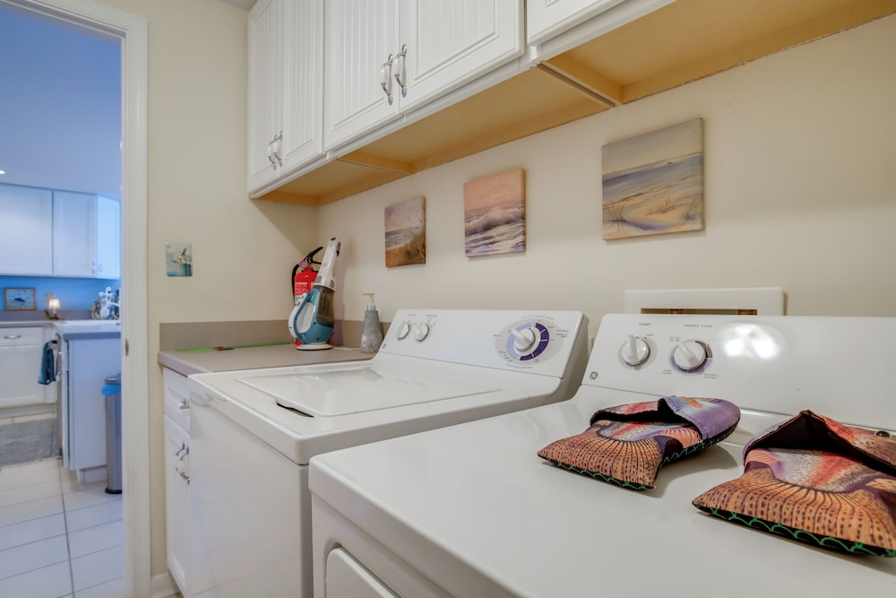 Walk to Main St: Condo w/ Pool Access in Crisfield