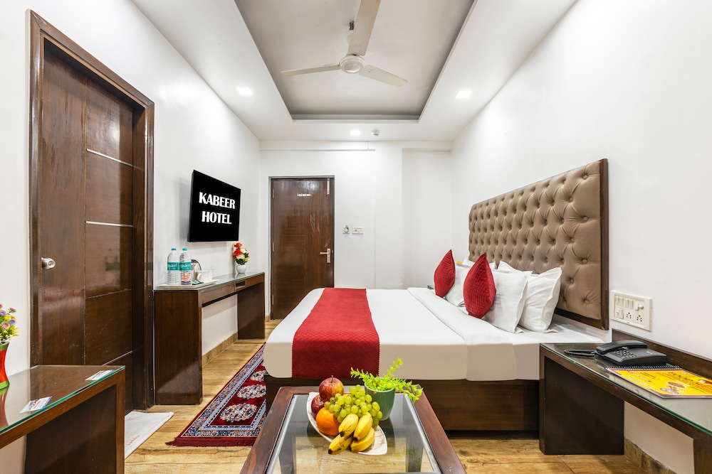 Hotel Kabeer New Delhi Railway Station