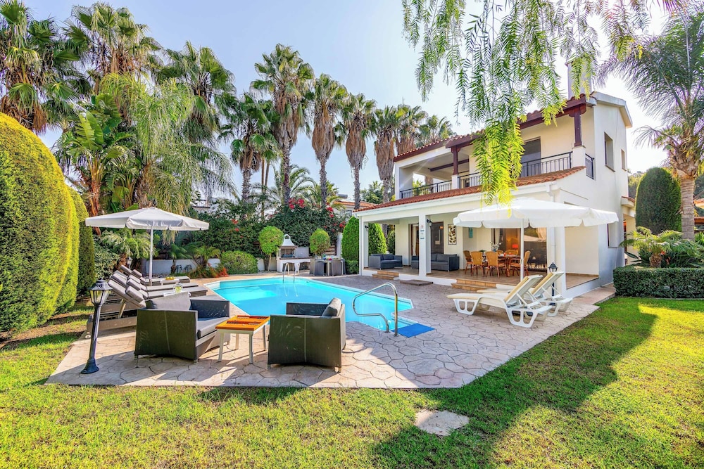 Villa Relax Latchi