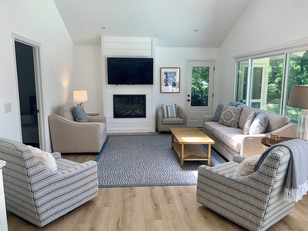 44 Willow Oak Rd. West at The Sea Pines Resort