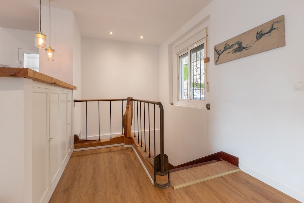 Axarqu a in Malaga With 2 Bedrooms and 1 Bathrooms