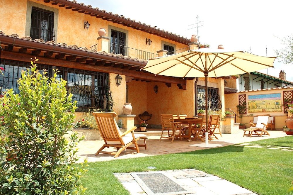 La Valle Dei Casali B&B