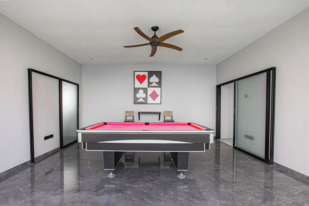 Villa MJ Modern 4BR with Pool & Rooftop