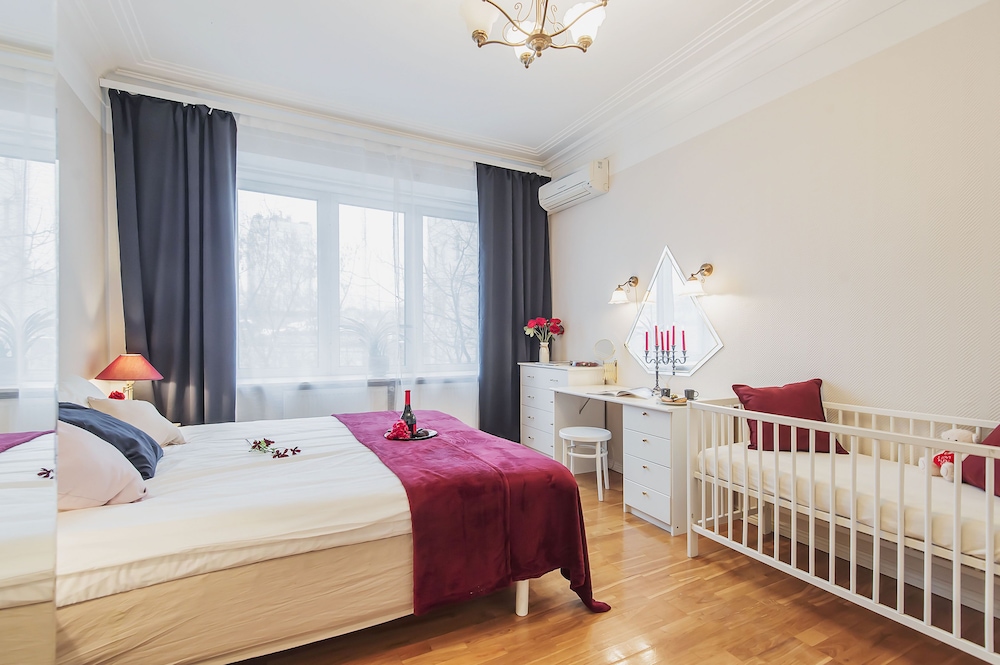 GM Apartment Staropimenovskii 16