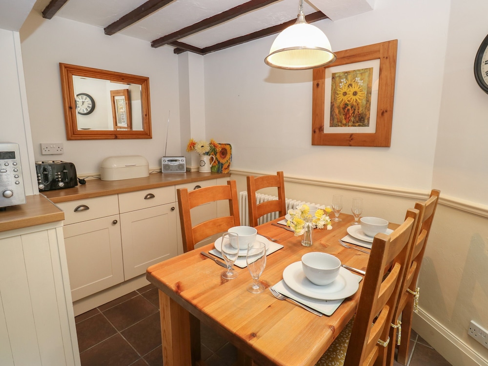 Buttercup Cottage