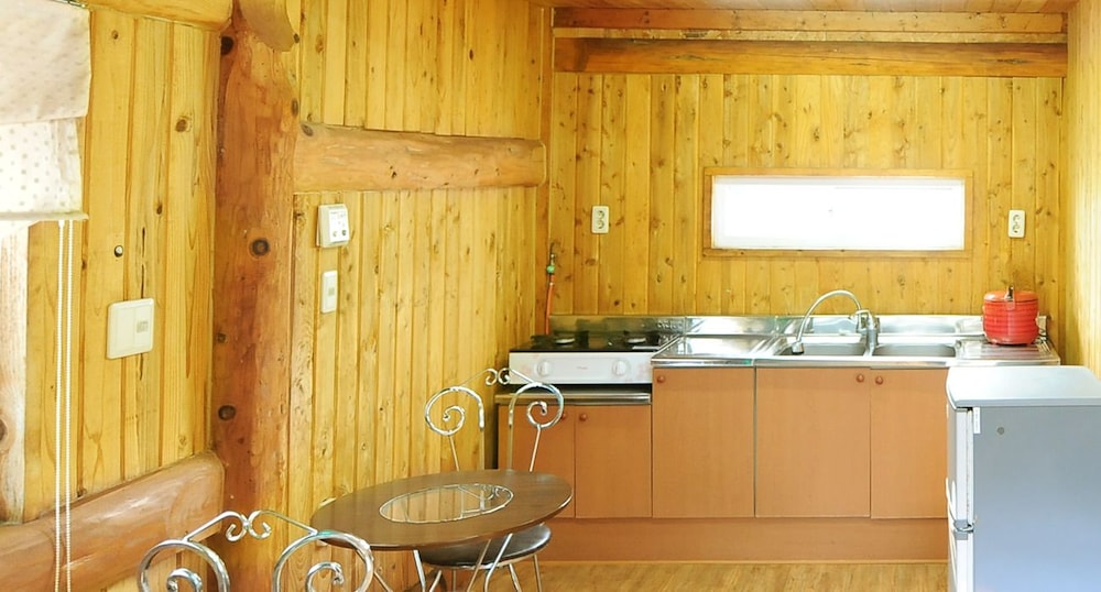 Jeju Log Pension