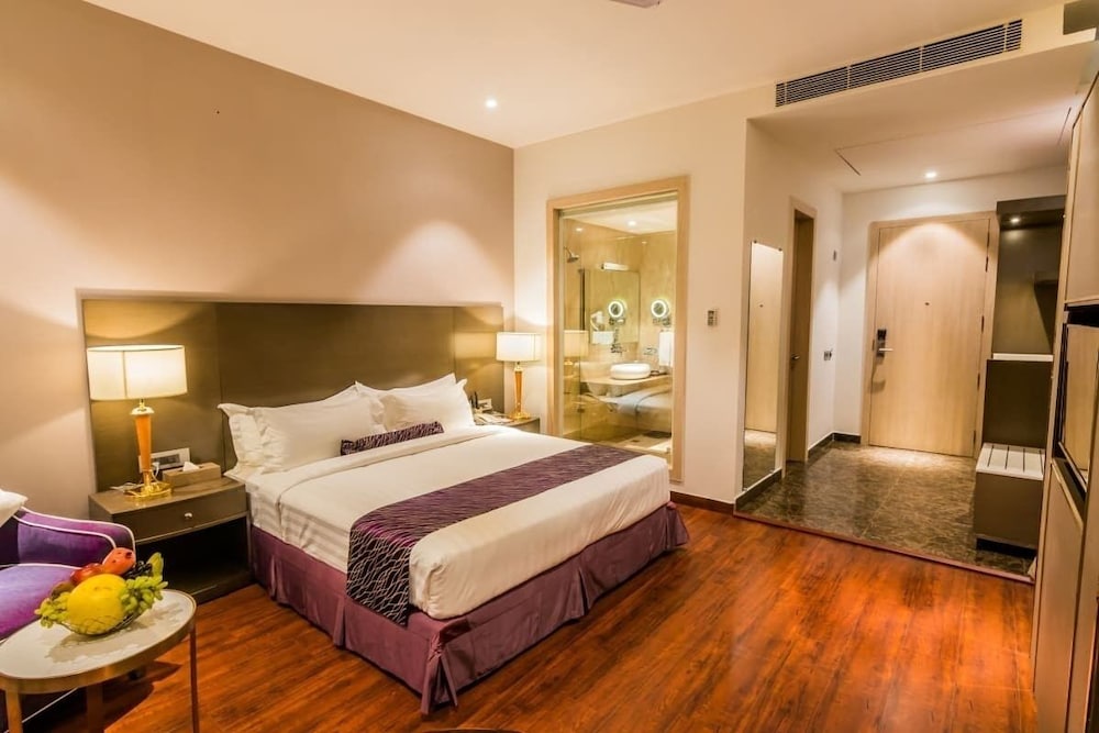 Amara Gateway Hotel