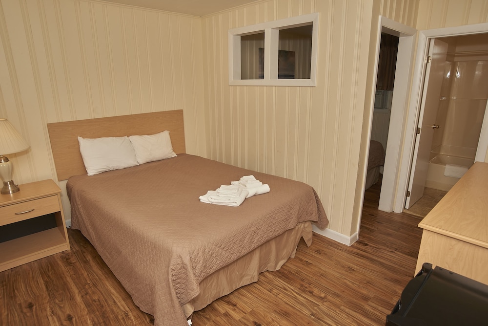 Marguerite Motel