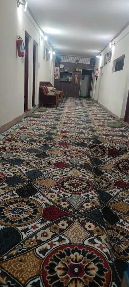 Hotel Acharya Sadan