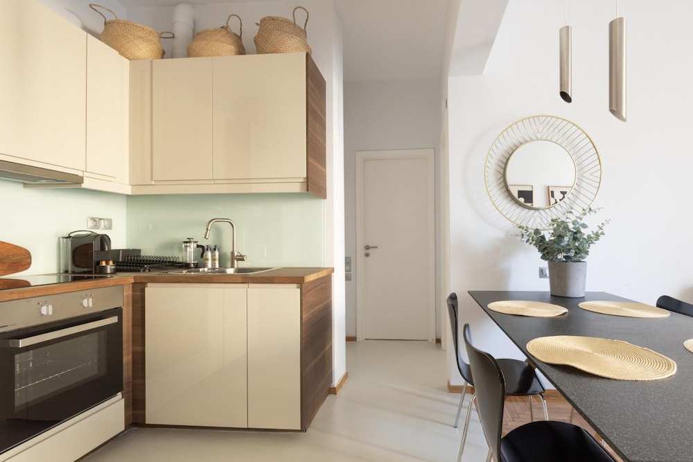 Retreat to a Stylish Flat in Psychiko