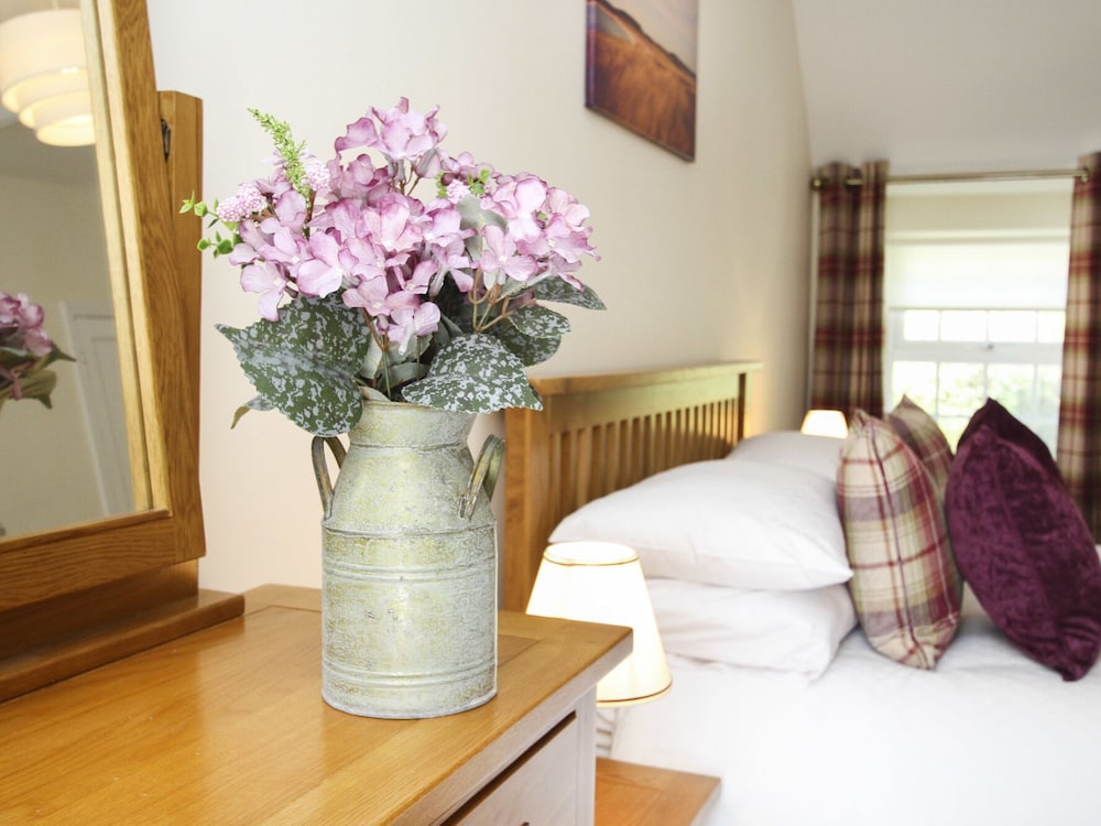 Garden Cottage - Rhoscolyn view 4