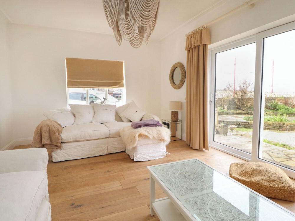 12 Pennystone Road