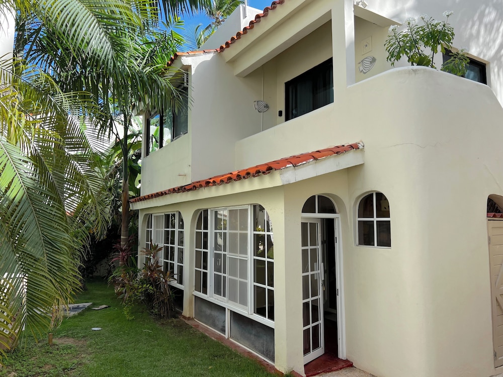 TROPICAL VILLAS playa LOS CORALES