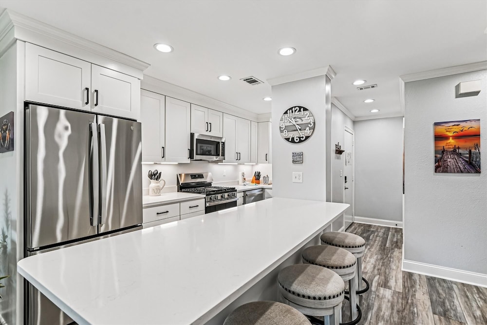 Beachwalk 18d 2 Bedroom Townhouse