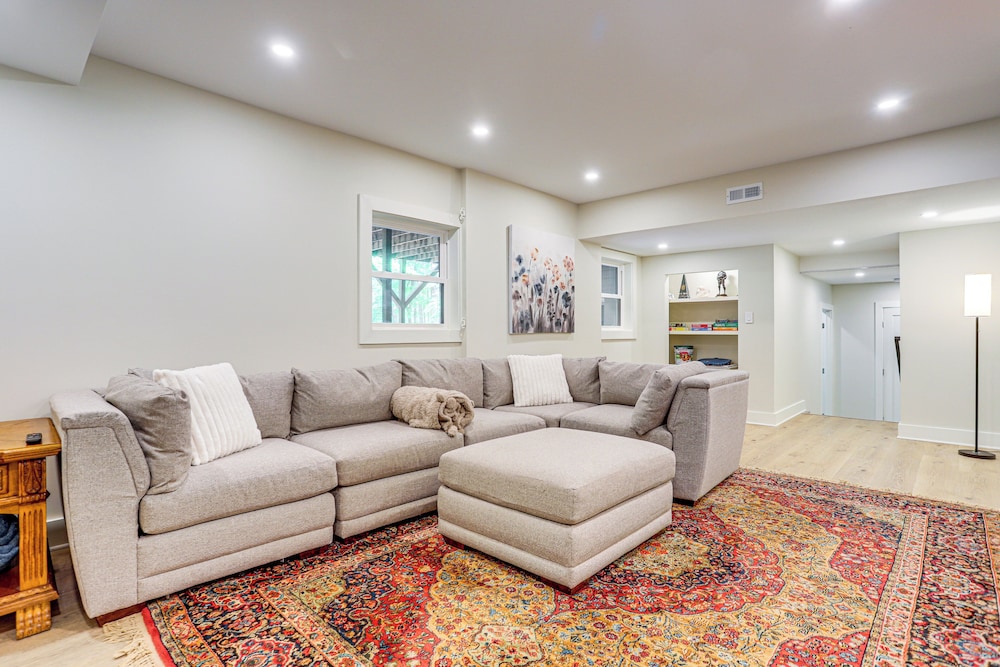 Lakefront Home w/ Private Dock in Gainesville!