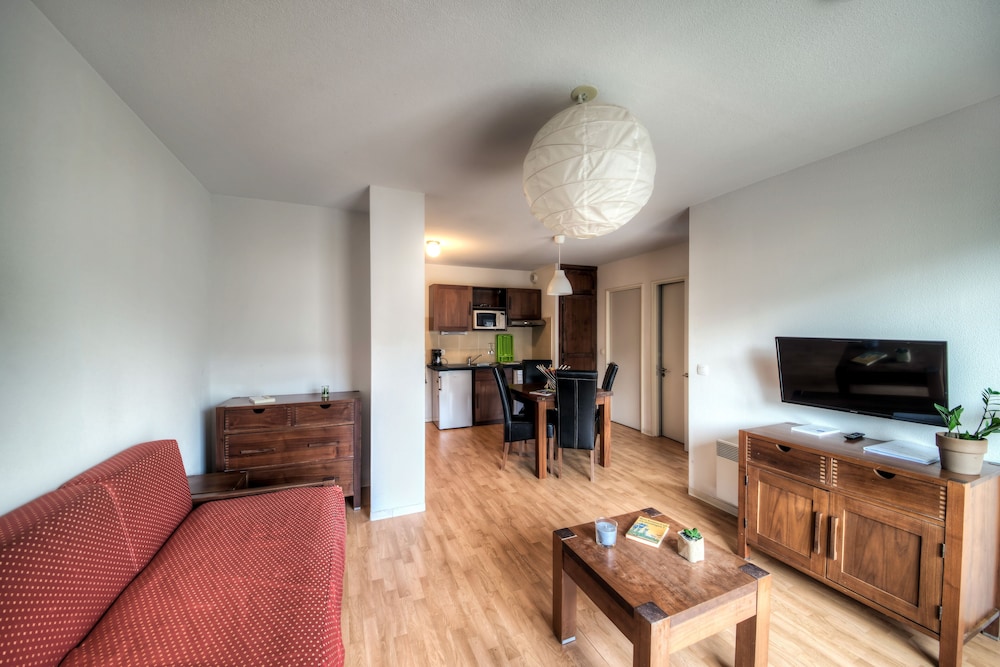 Lourdes Vacations - Zenitude Hotel - Residences L'Acacia Lourdes - Property Image 20