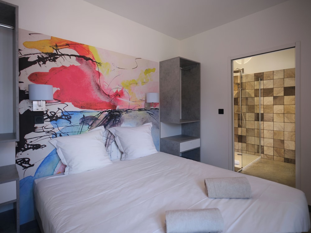 hotel room