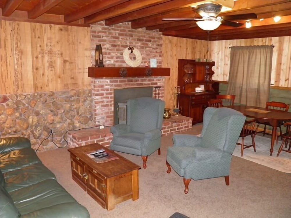 Lake Tahoe Vacations - 825 Julie Lane - Property Image 8