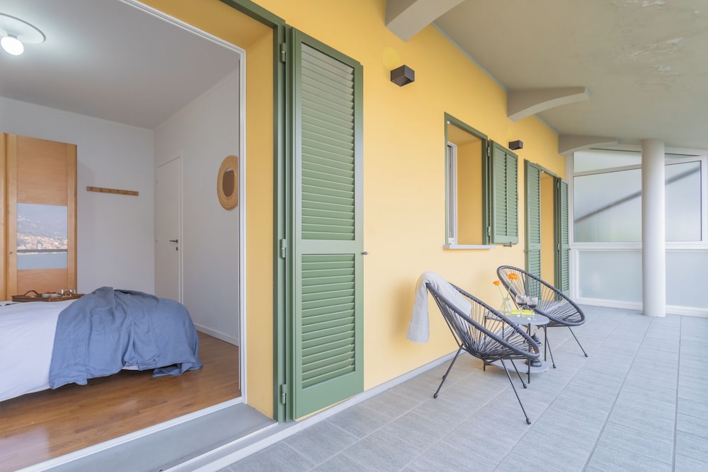 Besana 9 On the Lake - Private Garden & Parking by Rent all Como