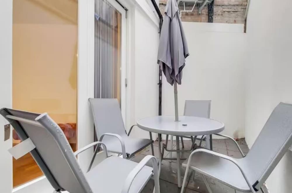 Flat 1 Victoria Grove