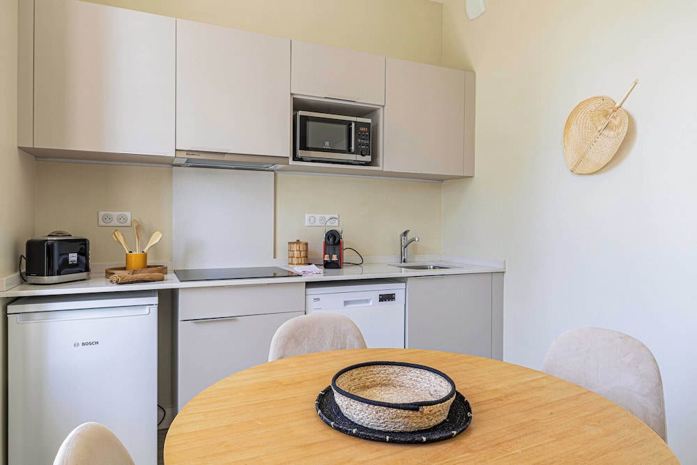 Quiet and Luxurious Studio - Cannes Center - 2p view 3