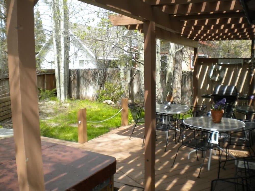 528 Tahoe Keys Blvd