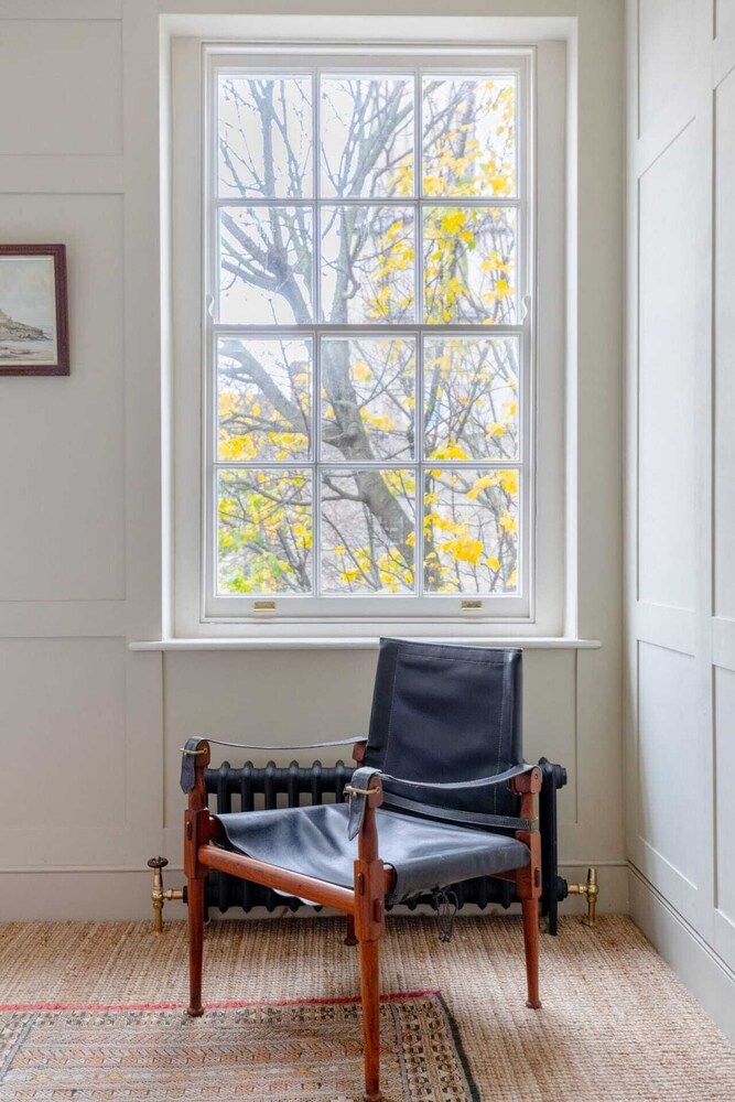 Spacious & Elegant 2BD Victorian Flat - Islington!