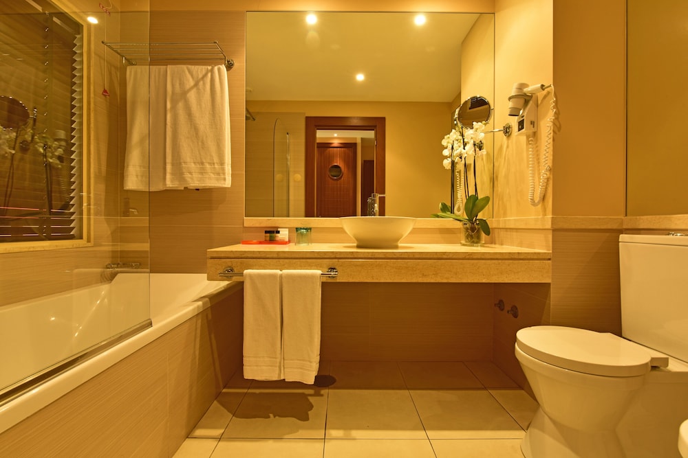 Porto Santo Vacations - Pestana Porto Santo Beach Resort  Spa - Property Image 6