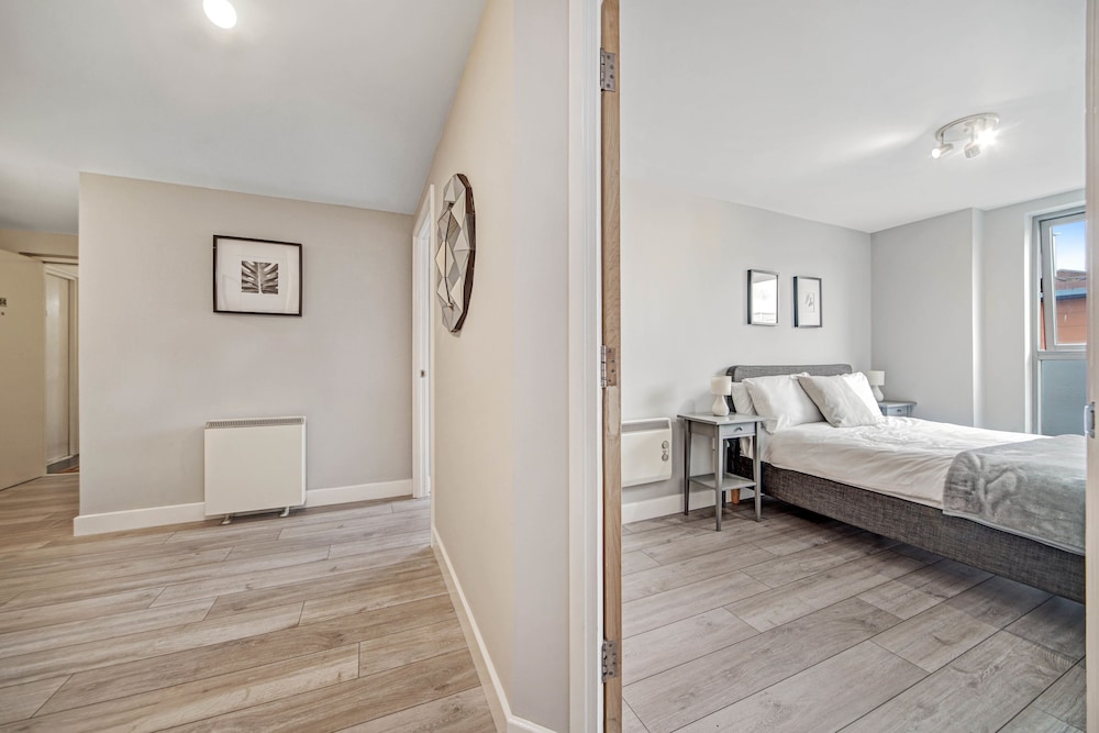 2 Bed Cozy Apartment near Regents Park with WiFi