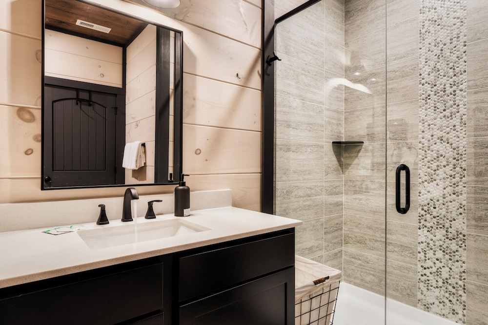 Smith Creek Reserve Luxury Cabins