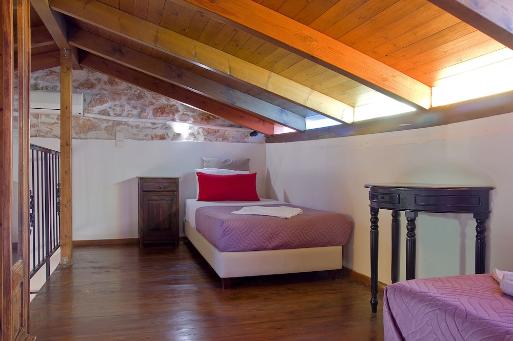 Casa del Mar Hotel