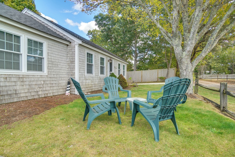 < 1 Mi to Beaches: Classic Cape Cod Cottage
