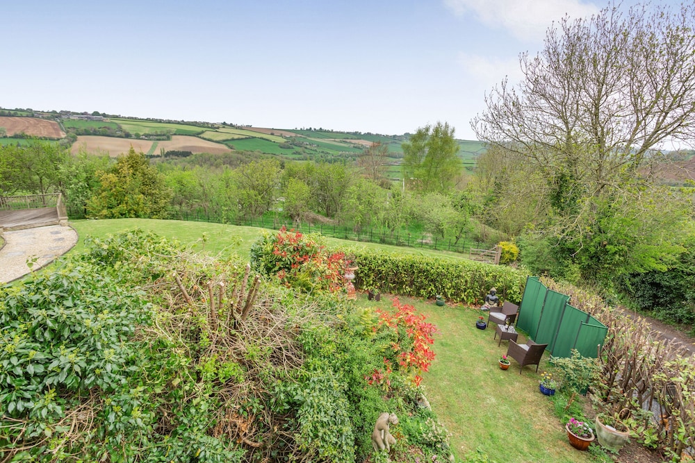 Hillside Cottage view 3