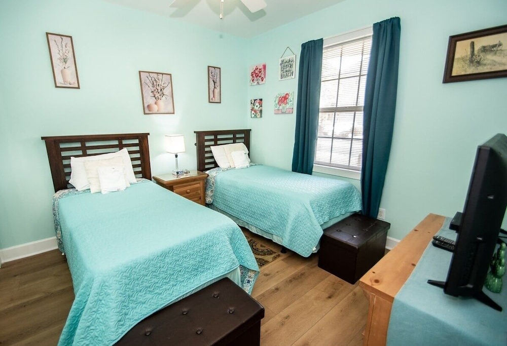 Magnolia Place 4789-103 2 Bedroom Condo