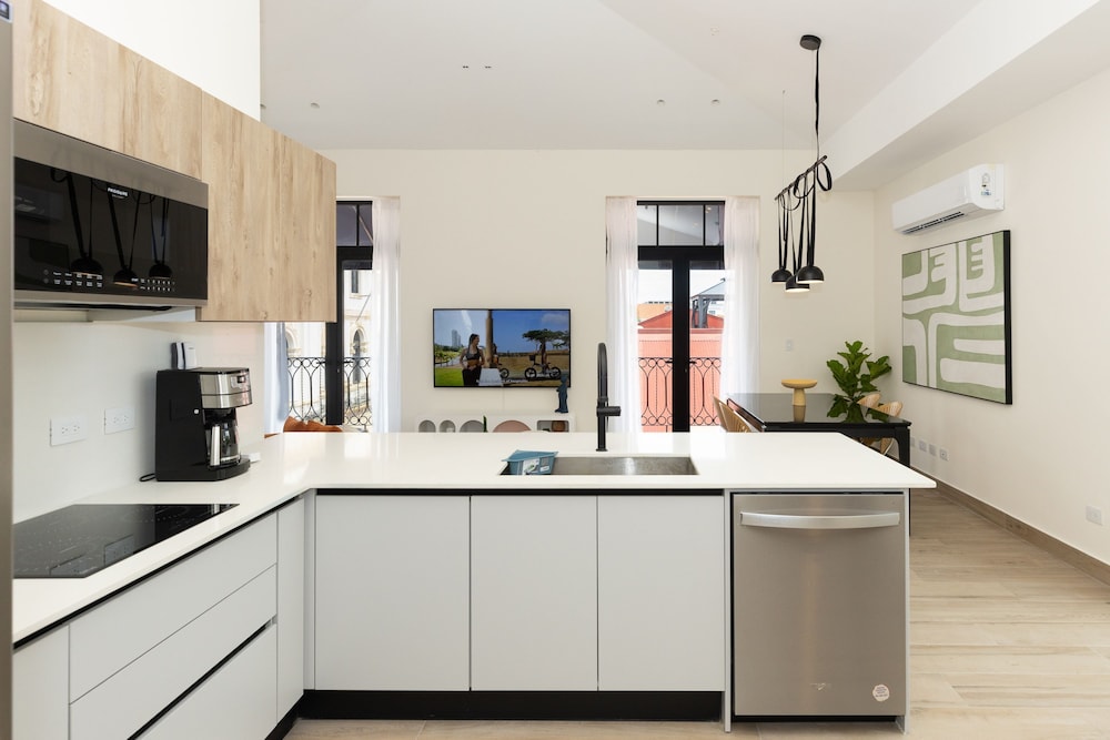 The Grand Penthouse by Acomodo Casco Viejo
