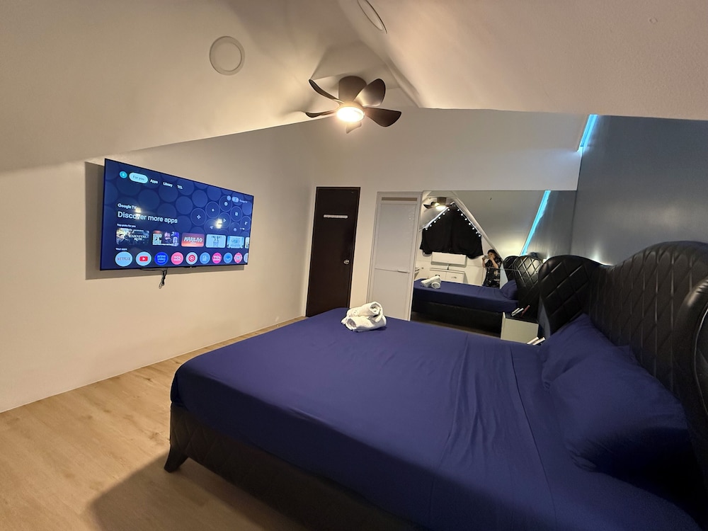 Kandi Suites 2BR with private Jacuzzi