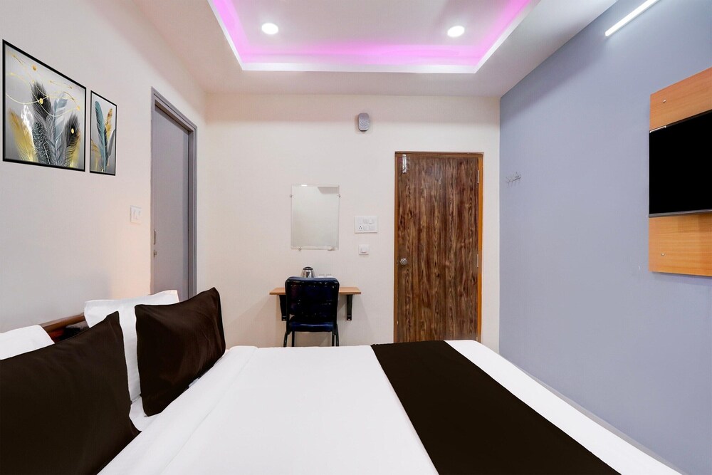 Elegant Stays Near Waverock SEZ Hyderabad