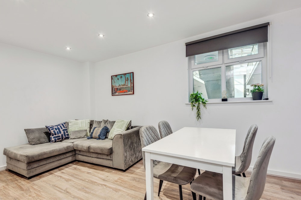 Central Liverpool Retreat