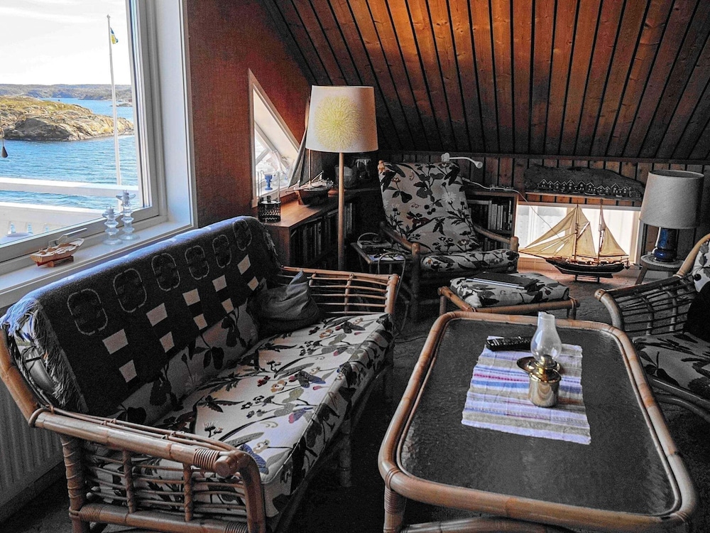 6 Person Holiday Home in Gullholmen view 5