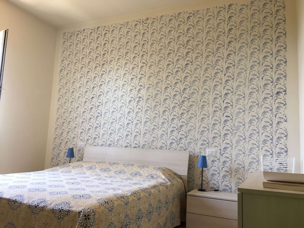 Seaside Getaway- Pet-friendly view 4