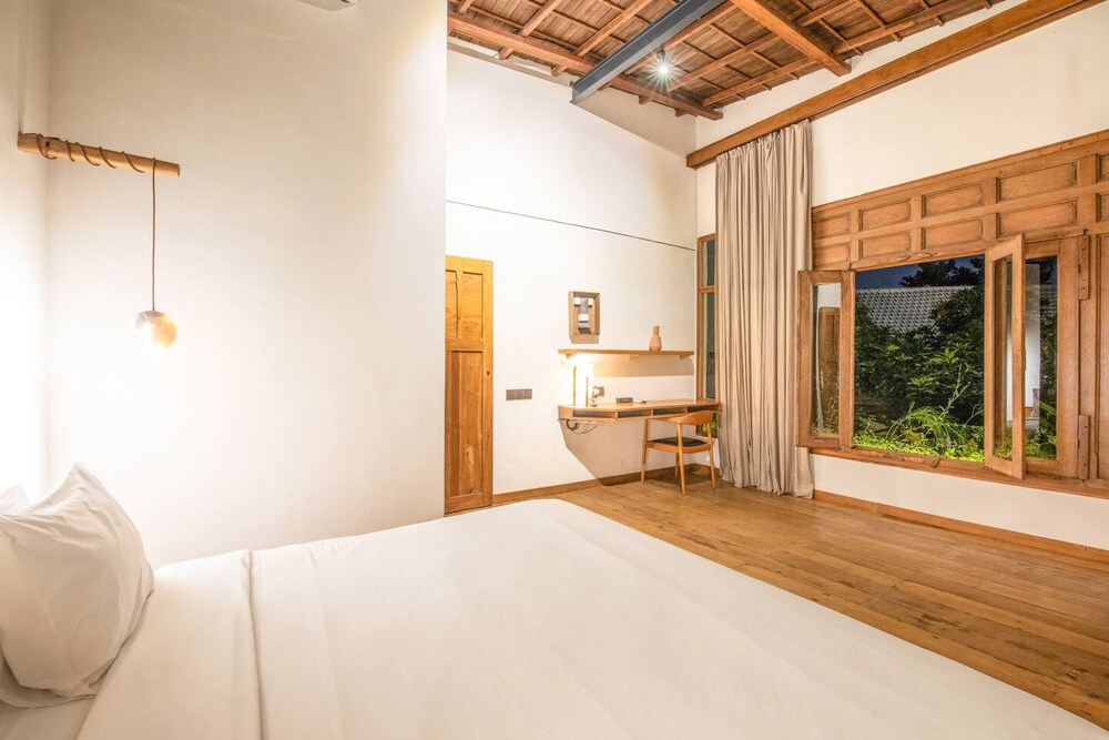 BA Villa 8 1 BR Villa 800 to Echo Beac Elegant 1-br Villa With Pool 800m to Echo Beach