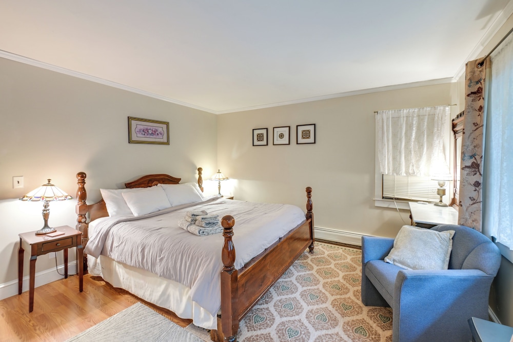 1 Mi to Acadia: Home Near Downtown Bar Harbor! view 5