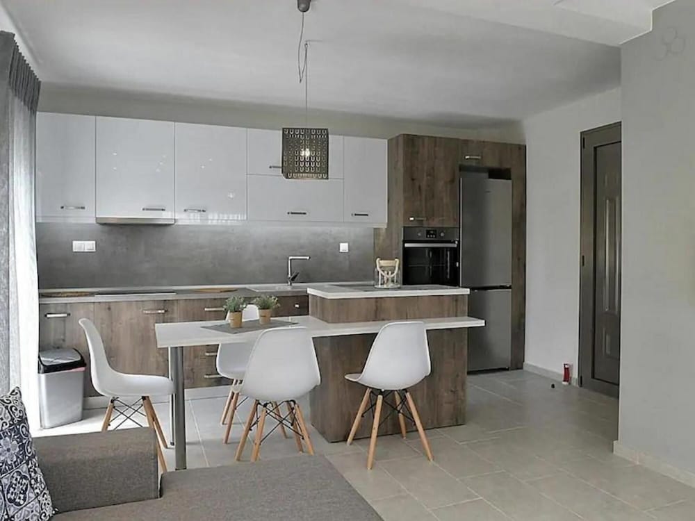 Crystallia Seaside Maisonette by Travelpro Se photo 2