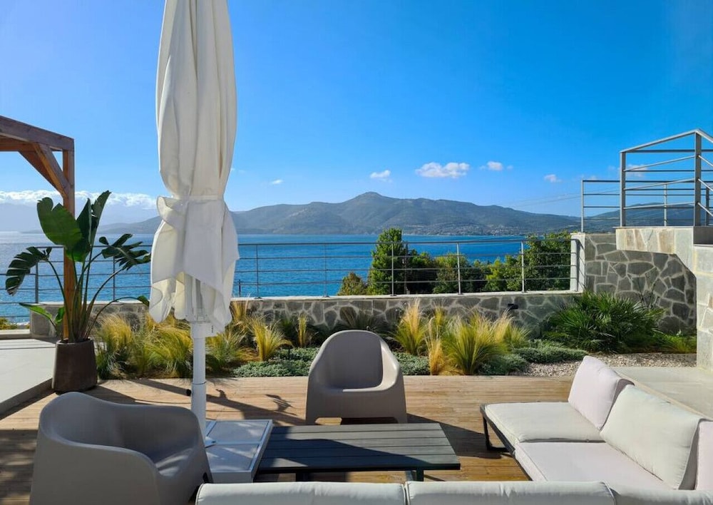 Villa Empeiria Paleros