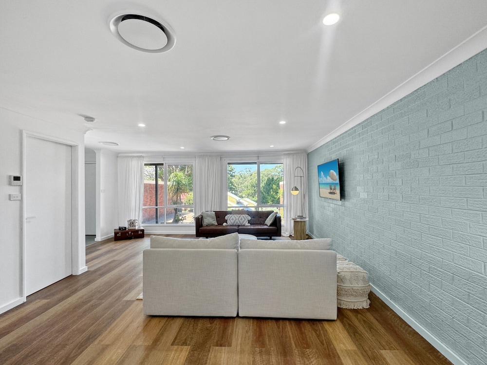 Spacious 2-bed Townhouse With BBQ