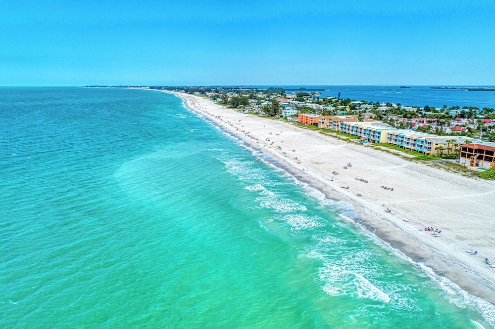 Anna Maria Island Beach Happy-direct Beach Front-1br-1br
