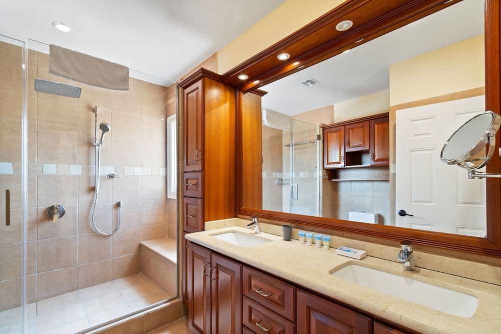 Exclusive Golf Villa Close 2 Beach Private Pool