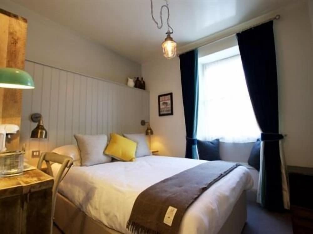 Woodstock Vacations - Woodstock Arms - Property Image 4