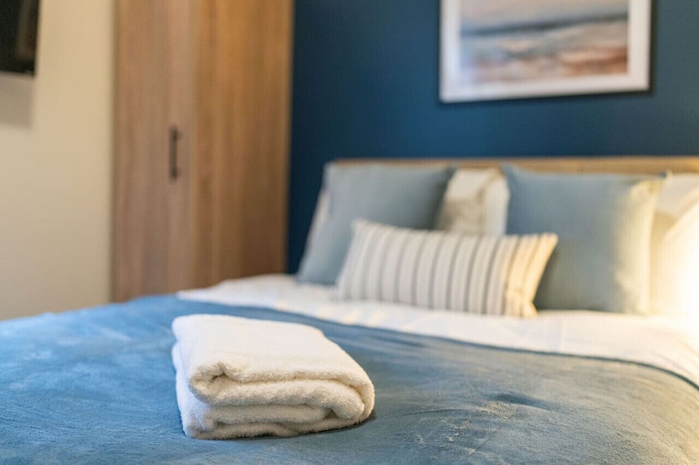 Clova Benmore Apartments