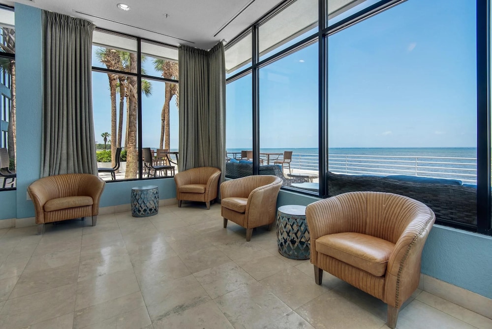 Bayside Inn 6282